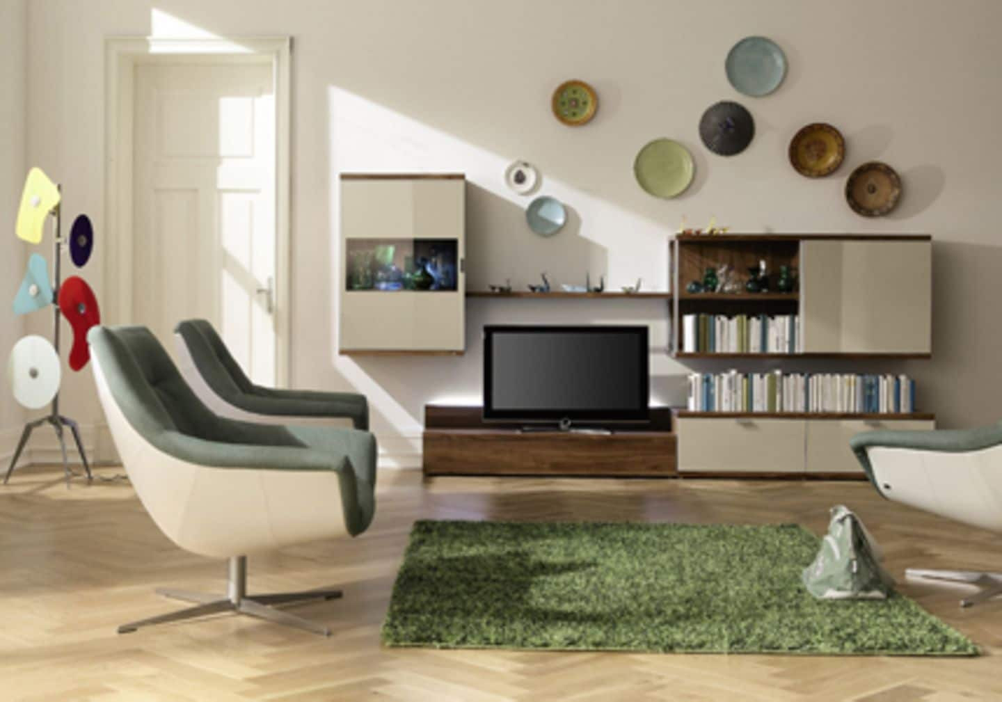 Wohnwand: Flexibler Stauraum - [Living At Home] in Wohnzimmer Ideen Wohnwand